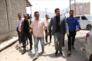 اخبار عدن – الشوبجي، المدير السنة للبريقة، يطلق مشروع استكمال الطابق الثاني لمبنى الأسر