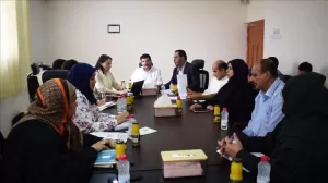 اخبار عدن – اللجنة الوطنية للتحقيق تجتمع مع فريق العقوبات الخاص بمجلس الاستقرار الدولي