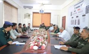 اخبار عدن – اللواء عاطف وكيل وزارة الداخلية يقود اجتماعاً لبحث مستحقات الشهداء والجرحى