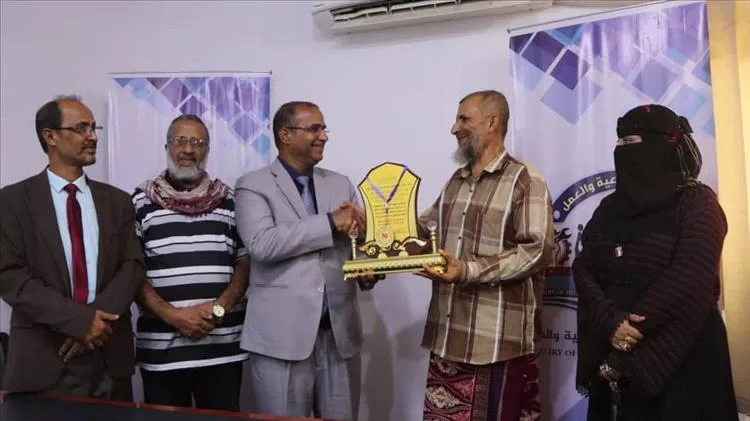 الوزير الزعوري يشيد بتجربة تعاونية لبعوس الاستهلاكية ويؤكد دعم الوزارة لتعزيز العمل التعاوني