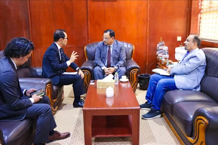 الوزير السقطري يبحث مع السفير الياباني مجالات التعاون الزراعي والسمكي