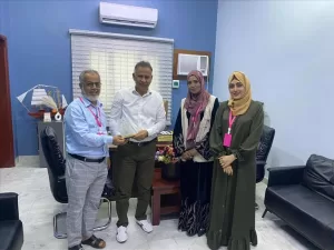 اخبار عدن – تكريم مأمور مديرية المعلا من قبل المؤسسة الوطنية لمكافحة السرطان تقديرًا لجهوده