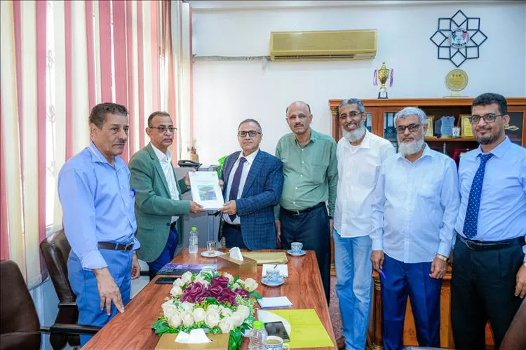 جامعة عدن والهيئة العامة لحماية البيئة تبحثان سبل التعاون المشترك