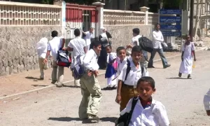 اخبار عدن – رسوم المدارس الخاصة في عدن تصل إلى نحو مليون ريال.. من سيحمي المنظومة التعليمية؟