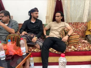 اخبار عدن – مؤمن السقاف في جولات إنسانية: زيارات للاطمئنان على شخصيات اجتماعية ورياضية