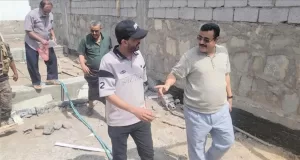 اخبار عدن – مدير عام المنصورة يزور موقع إنشاء قاعة ألعاب لنادي أهلي عدن الرياضي