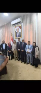 اخبار عدن – وزير الرعاية الطبية يجتمع بمدير المؤسسة المالية الدولي لمصر واليمن وجيبوتي لمناقشة طرق تعزيز النظام الحاكم الصحي