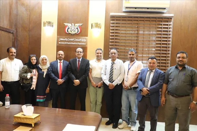 وزير الصحة يلتقي فريقًا من مؤسسة التمويل الدولية ويؤكد أهمية الشراكة مع القطاع الخاص في تعزيز الخدمات الصحية