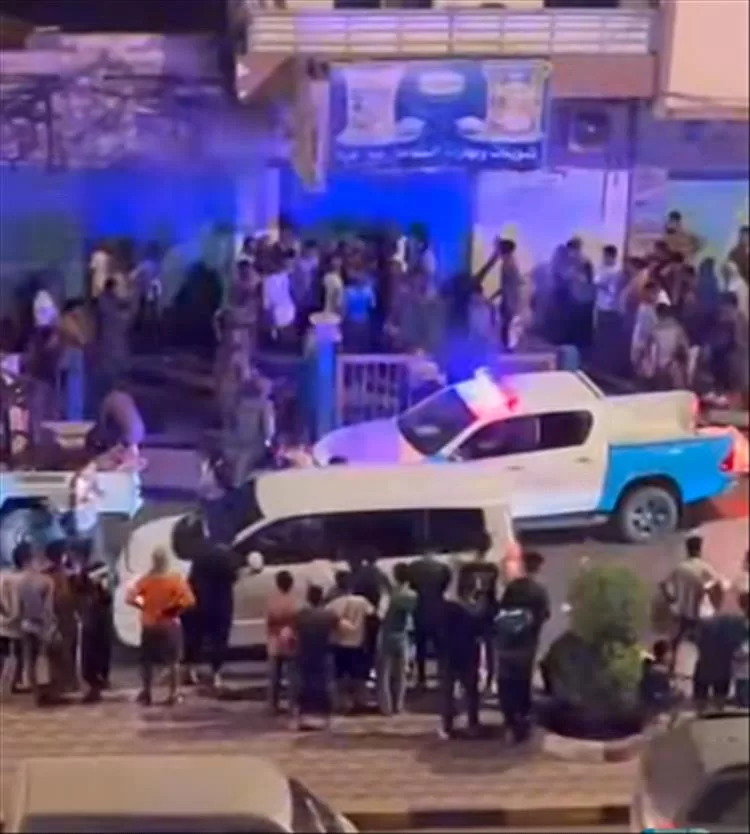 عدن.. وفاة مواطن اختناقاً وإصابة اثنين بأدخنة مولد كهربائي داخل محل في المعلا