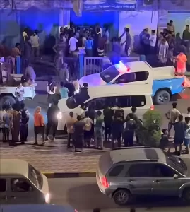 اخبار عدن – وقوع حادث اختناق وحريق في متجر توابل السماحة بالمعلّا يسفر عن وفاة شاب وإصابة اثنين آخرين