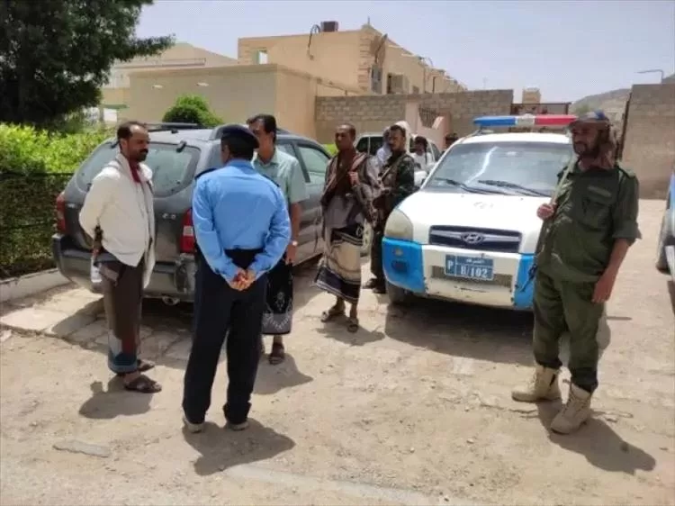 القبض على ثلاثة متهمين بقتل شاب في حضرموت