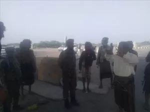 اخبار وردت الآن – قائد القوات الاستقرارية في زنجبار يجري جولات تفقدية لبعض المواقع الخارجية.