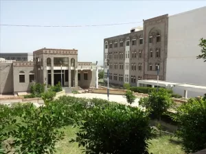 اخبار وردت الآن – كلية العلوم البرنامجية في تعز تُعلن عن استمرار التسجيل في برنامج الكيمياء الجنائية