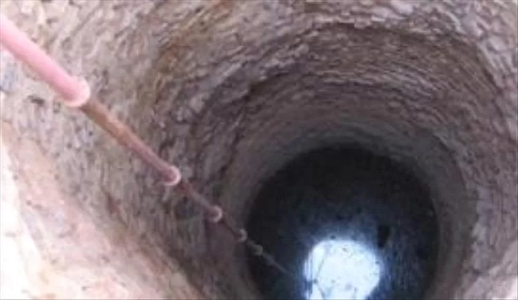 وفاة ثلاثة أشخاص وإنقاذ آخرين إثر اختناق داخل بئر بتعز