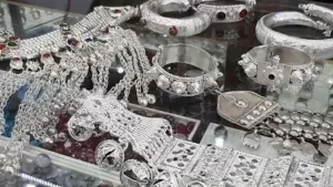 بعد الارتفاعات المتتالية.. هل يعتبر الاستثمار في الفضة مربحًا للمصريين؟