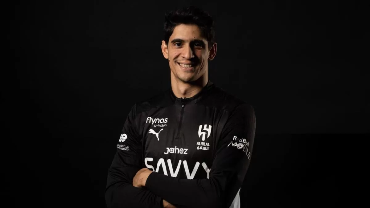 الهلال يتوصل إلى اتفاق نهائي لتجديد عقد ياسين بونو حتى 2028