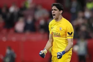 الهلال يمدد عقد ياسين بونو حتى عام 2028.. الإعلان الرسمي خلال أيام