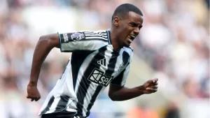 الهلال يواجه تدابير تأديبية بسبب صفقة إيزاك: إعلامي يوضح تفاصيل الموضوع – المواطن نيوز