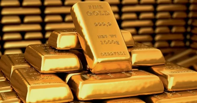 الذهب يتراجع مع صعود الدولار بعد صدور بيانات إيجابية عن الاقتصاد الأمريكي - Detafour