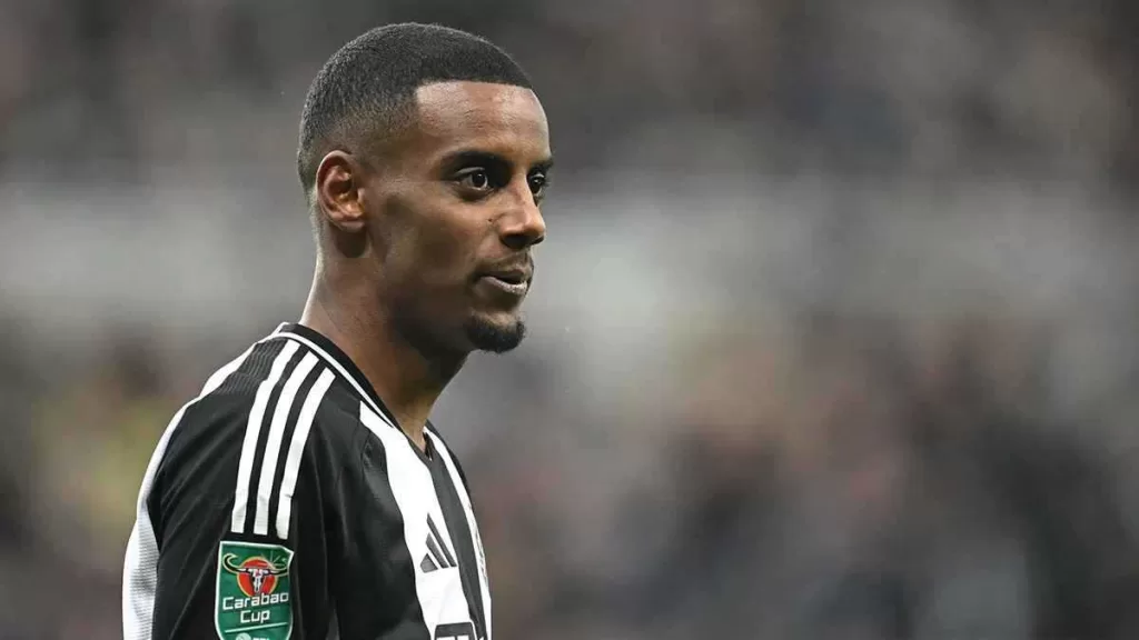 3 ضمانات تحسم تجديد عقد كريم بنزيما مع الاتحاد
