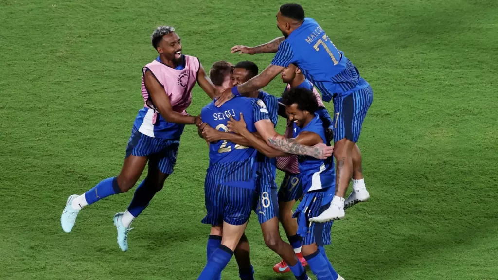 بعد إنسحاب الهلال والأهلي.. أزمة مدوية تهدد إقامة السوبر السعودي - بوابة الزهراء