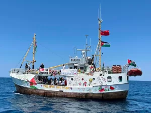 بعد هجوم سفينة ‘حنظلة’: بدء إدخال المساعدات إلى غزة كجهد لتجميل صورة إسرائيل عالميًا – شاشوف