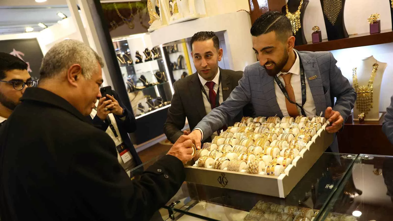 بضغط عالمي.. أسعار الذهب تتراجع في مصر و«عيار 21» يسجل 4645 جنيهاً | إرم بزنس