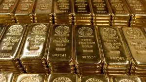 تراجع أسعار الذهب مع صعود الدولار وتوجيهات ترامب – شفق نيوز