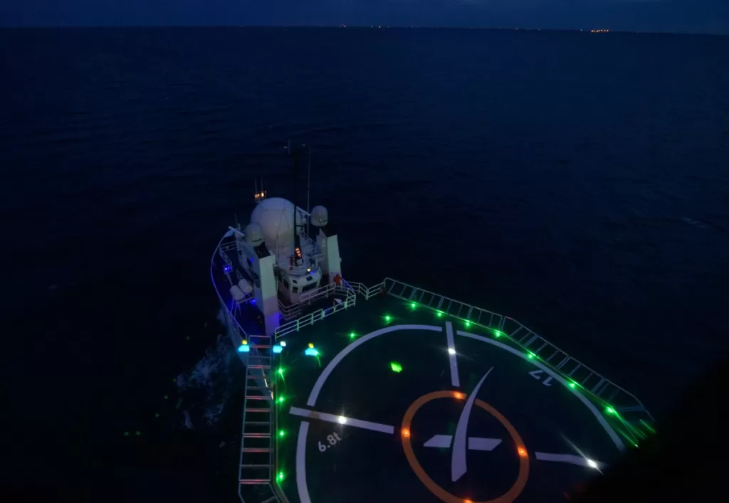 spacex dragon crew emergency evacuation rehearsal nhq201908150008 48558950441 o