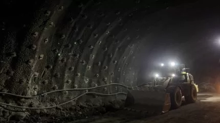 توقف الذهب المهيب في منجم Denggezhuang بعد حادثة قاتلة