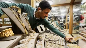 زيادة أسعار الذهب محلياً وعالمياً مع تراجع الدولار.. ما هي مستجدات عيار 21؟