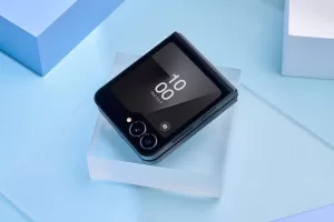 سامسونج ستطلق هاتفًا ثلاثي الطي هذا العام