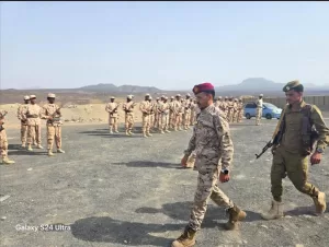 محافظات الاخبار – العميد نصر عاطف اليافعي، قائد ألوية الدعم والإسناد، يثني على استعداد اللواء.