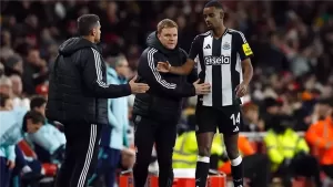مدرب نيوكاسل يستبعد إيزاك من المباراة الودية ضد سيلتيك في ظل مفاوضات مع ليفربول والهلال