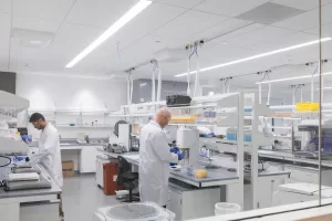 مع فارداسبيس، اللاعبون الرائدون في وادي السيليكون يراهنون بشكل كبير على إنتاج الأدوية في الفضاء