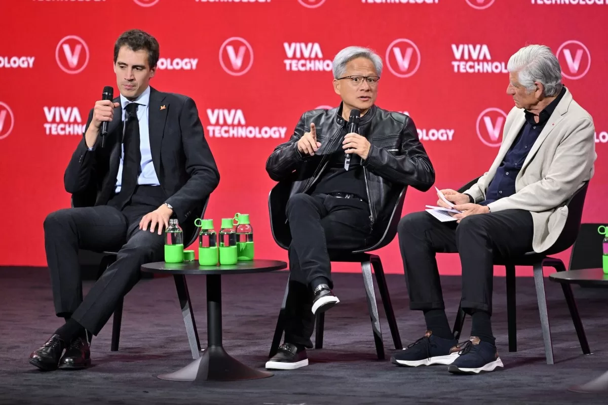 ميزترايل في مفاوضات لجمع مليار دولار