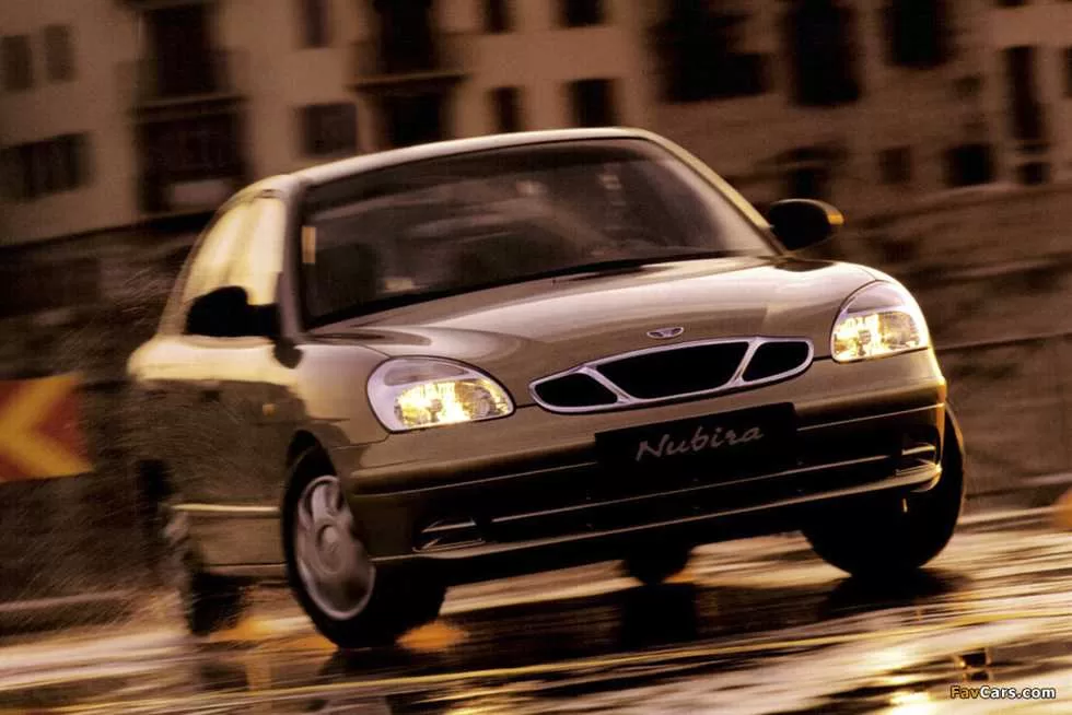 تراجع أسعار السيارات 25%.. هل الوقت مناسب للشراء الآن؟ (رئيس الرابطة يجيب) | المصري اليوم