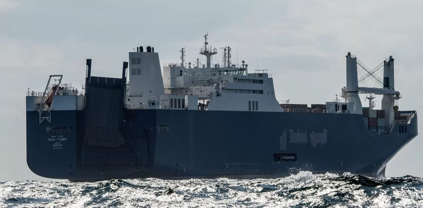 إيقاف سفينة سعودية كانت تنقل أسلحة إلى إسرائيل عمال أوروبا