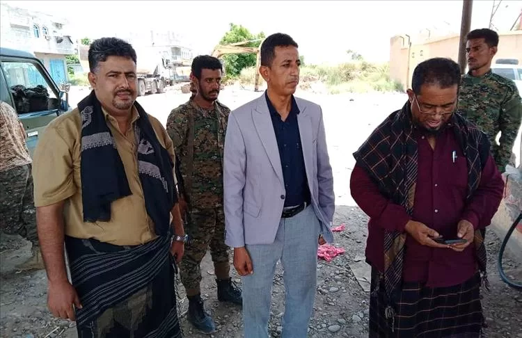 السلطة المحلية خنفر تُنهي أزمة المحروقات في المديرية وتُلزم المحطات بالبيع بالسعر الرسمي