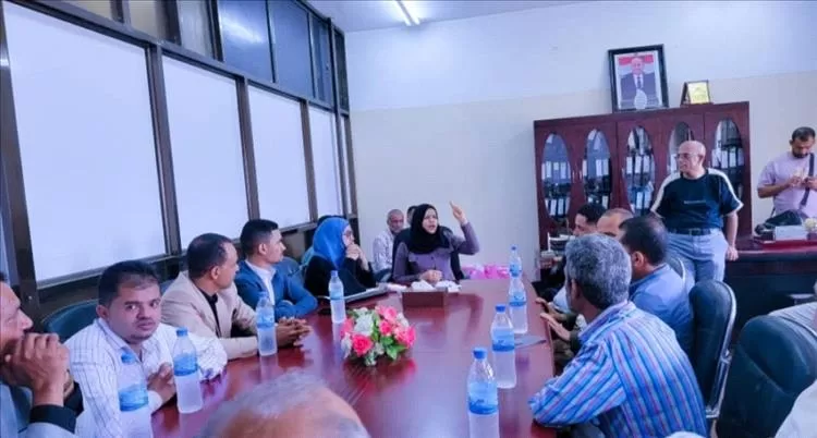 تعز تشدد الرقابة على أسعار الأدوية وتلزم الصيدليات بالتسعير وفق سعر الصرف الرسمي