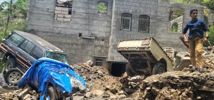 سيول جبل حبشي في تعز تخلف ضحايا وخسائر كبيرة