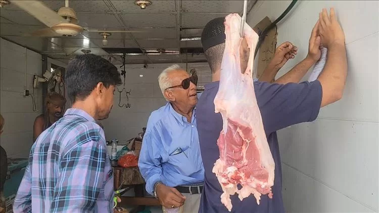 تنفيذ حملة لضبط أسعار اللحوم في المنصورة بعدن