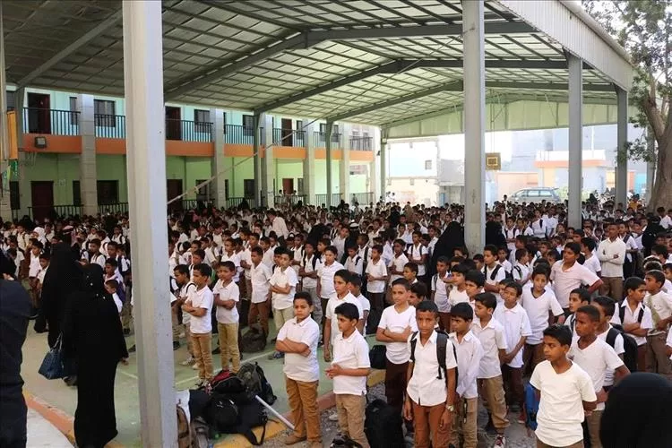 عودة الدراسة إلى المدارس الحكومية بعدن عقب إضراب استمر عامًا كاملًا