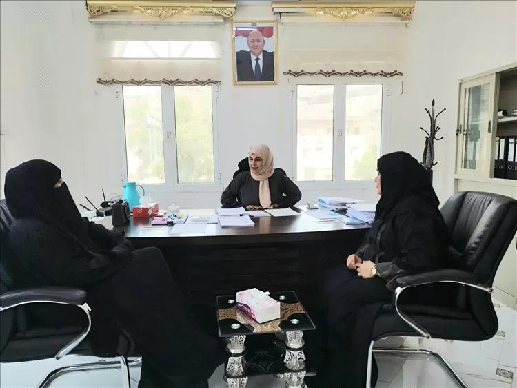 الإدارة العامة للمرأة برئاسة الجمهورية تبحث أوجه التعاون مع إدارة تنمية المرأة بمحافظة المهرة