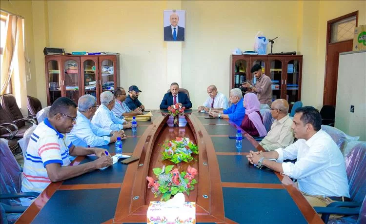 جامعة عدن تمد جسور الشراكة مع السلطة المحلية في صيرة