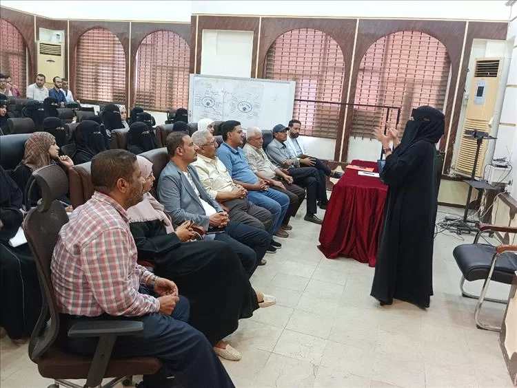 بهيئة الأدوية.. محاضرة علمية حول الإرشادات والتصنيف والاختبارات العملية للمستلزمات الطبية