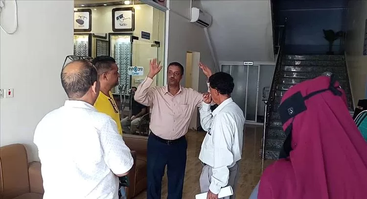 صحة عدن تنفذ حملات رقابية مكثفة لضبط تخفيض أسعار الخدمات الطبية في المديريات