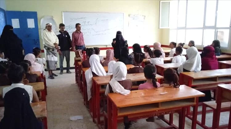 انتقالي لحج يتفقد الاستعدادات النهائية لانطلاق المخيم الصيفي التعليمي للبنات في الحوطة