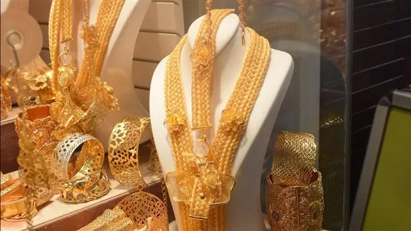 انخفاض طفيف في أسعار الذهب خلال التعاملات المسائية اليوم الثلاثاء