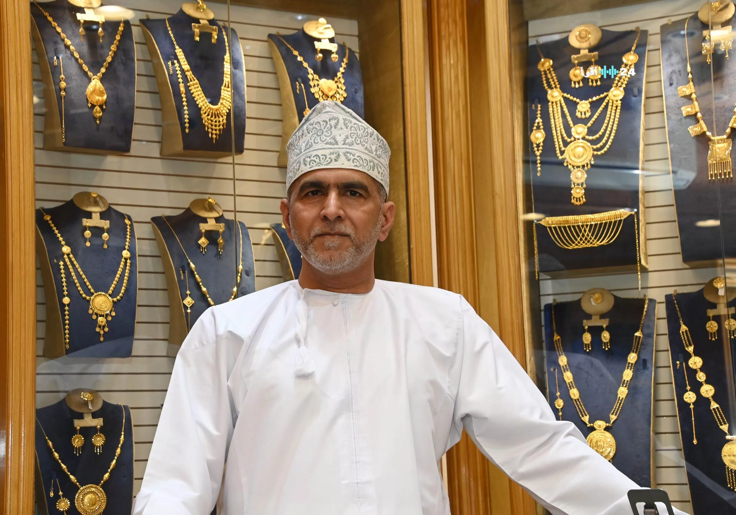 «تراجع تاريخي».. أسعار الذهب في عمان… سعر جرام 21 يكسر حاجز التوقعات اليوم